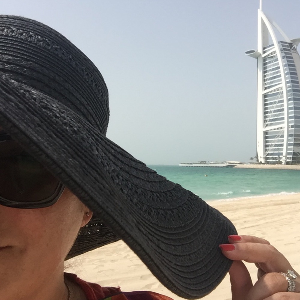 Meet your Posher, Monique